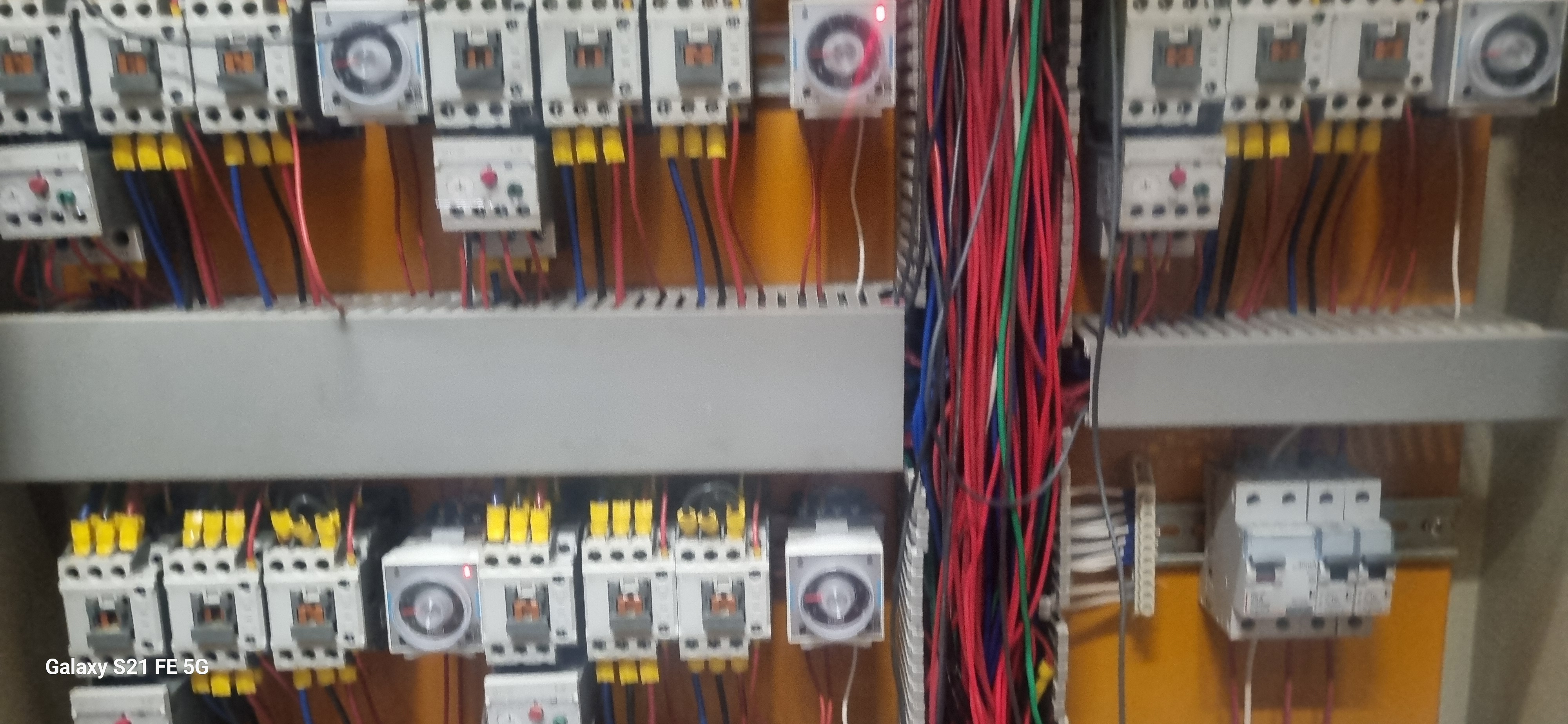 Instalación y reparación eléctrica