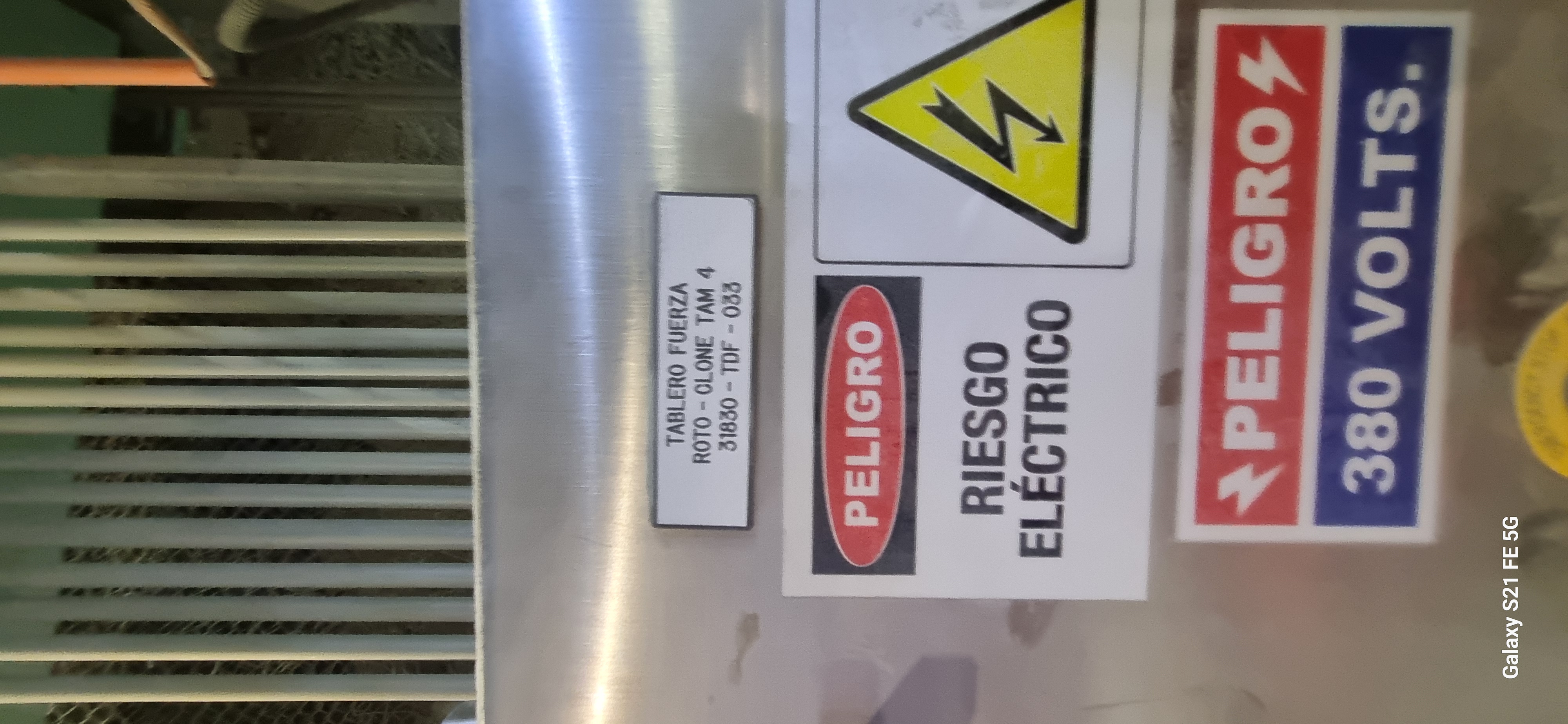 Instalación eléctrica Servicios LT
