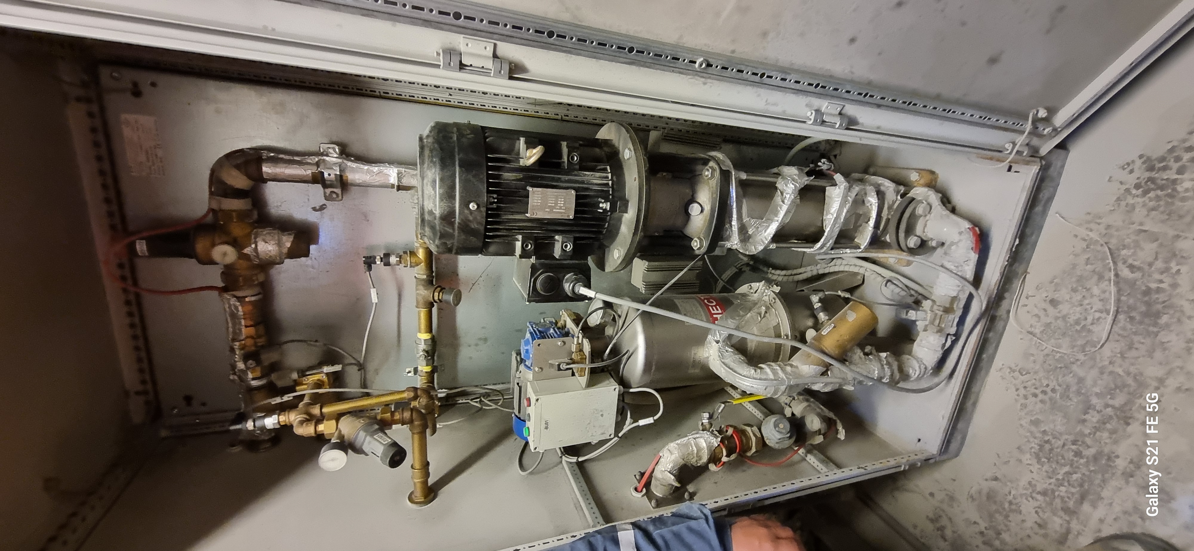 Mantención eléctrica en terreno