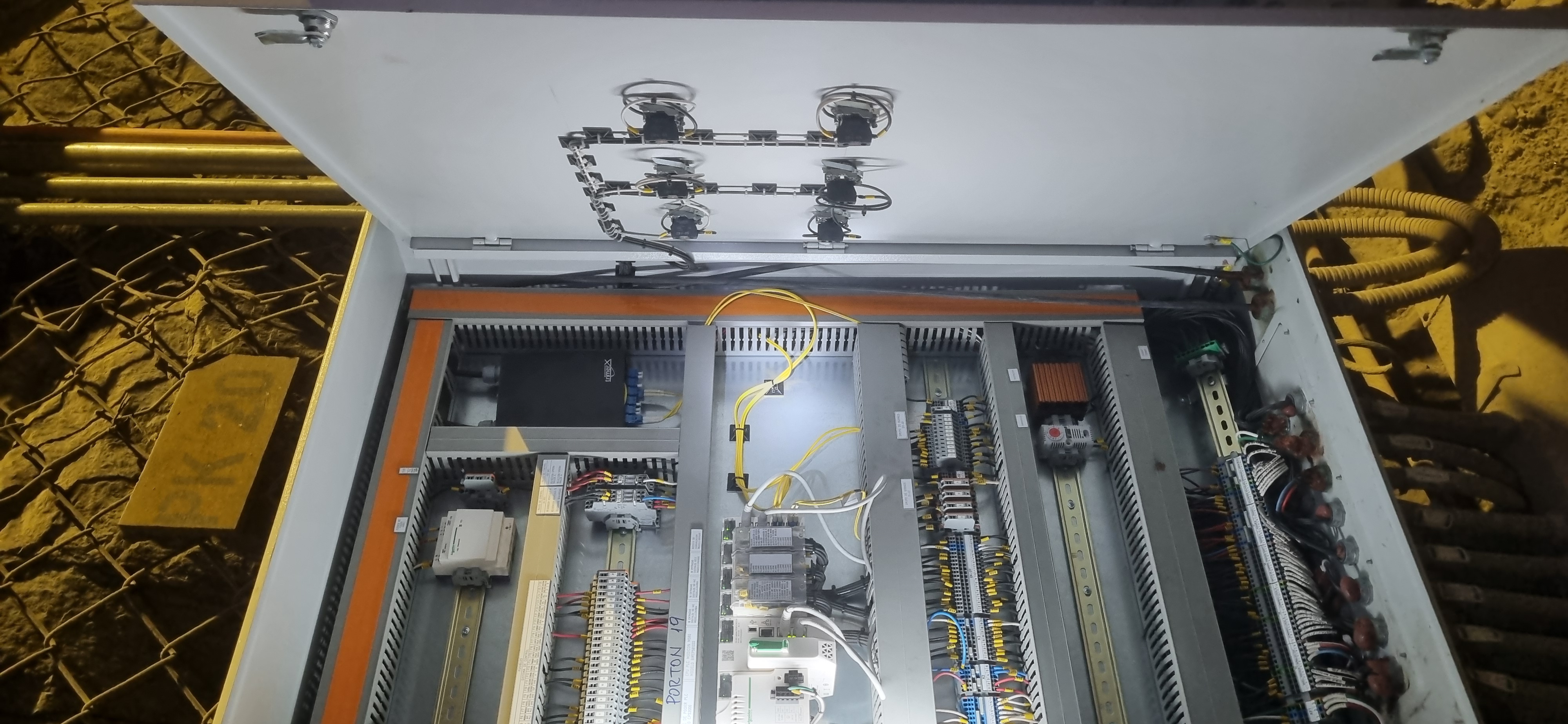 Servicios eléctricos Servicios LT