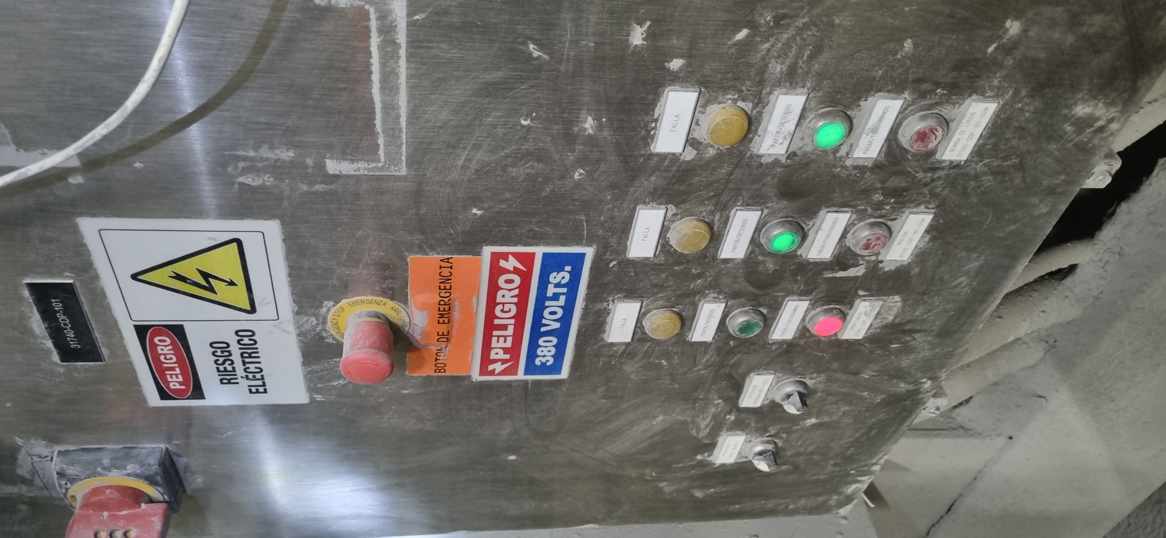 Trabajo eléctrico profesional